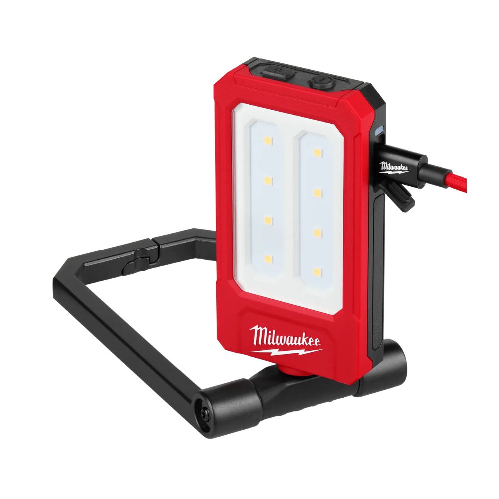 Luz de trabajo Milwaukee – magnética de perfil bajo, 500 lm, USB-C, IP54 (2013R)